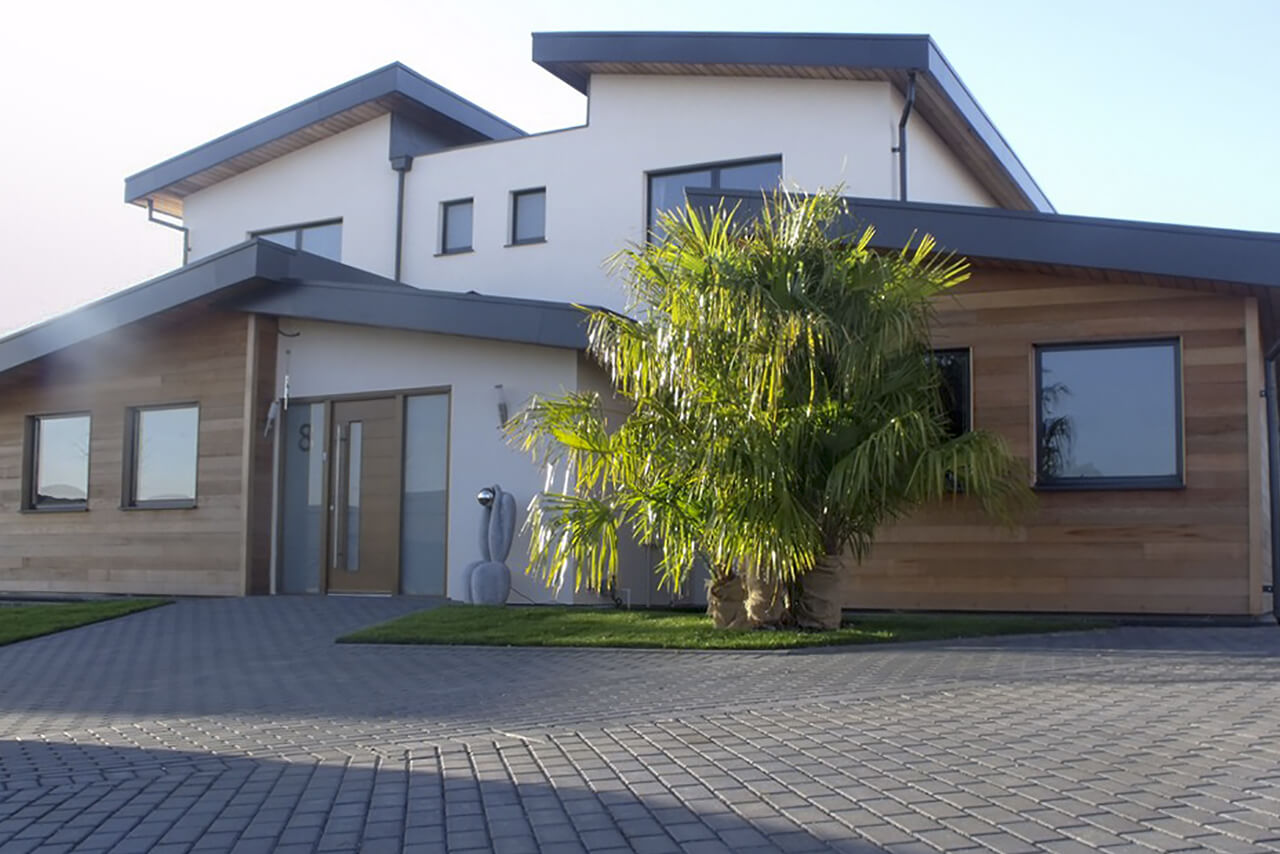 Hampton House. Contemporary Self-Build from English Brothers.