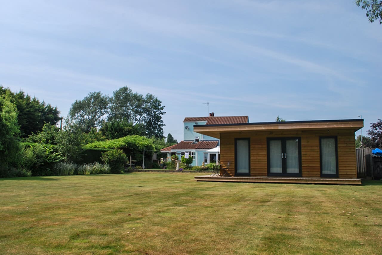 Timber Garden Rooms by English Brothers